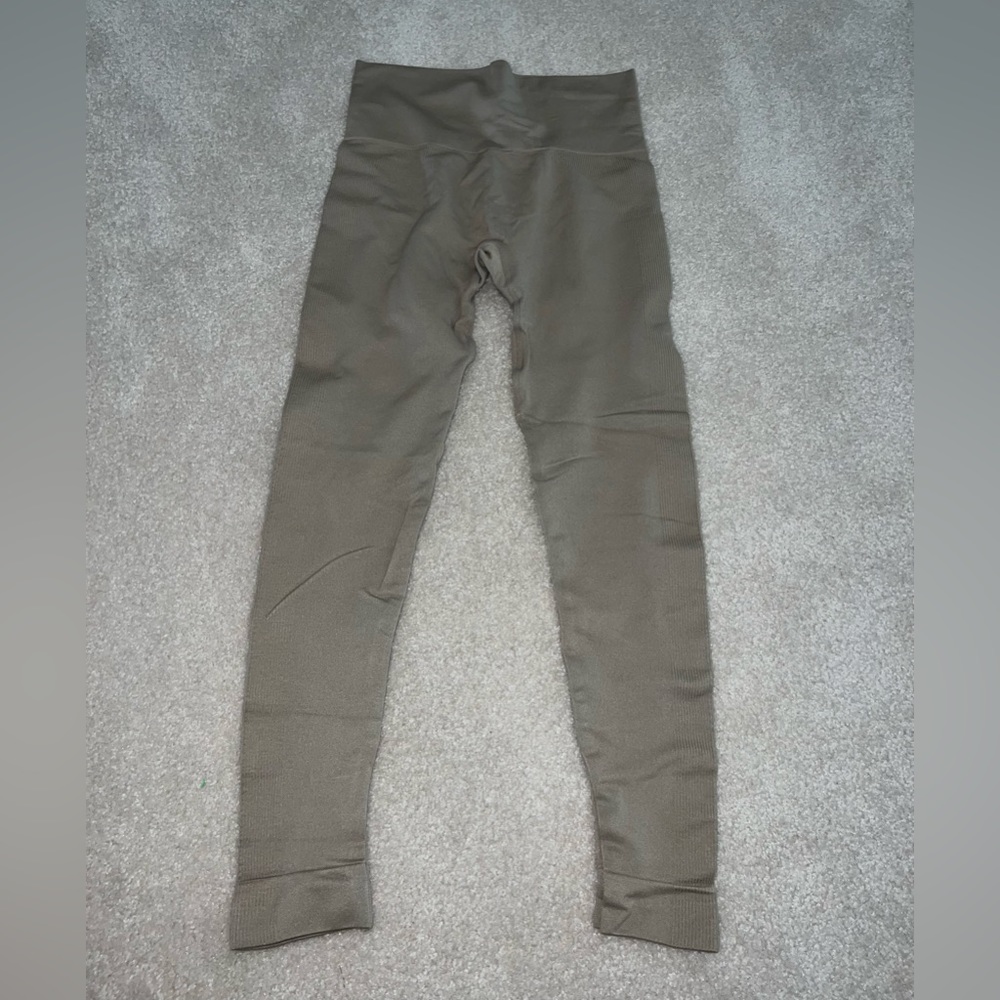 Set active tan leggings